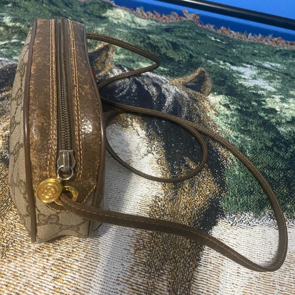 Vintage Gucci purse. CLASSIC. - Picture 7 of 12